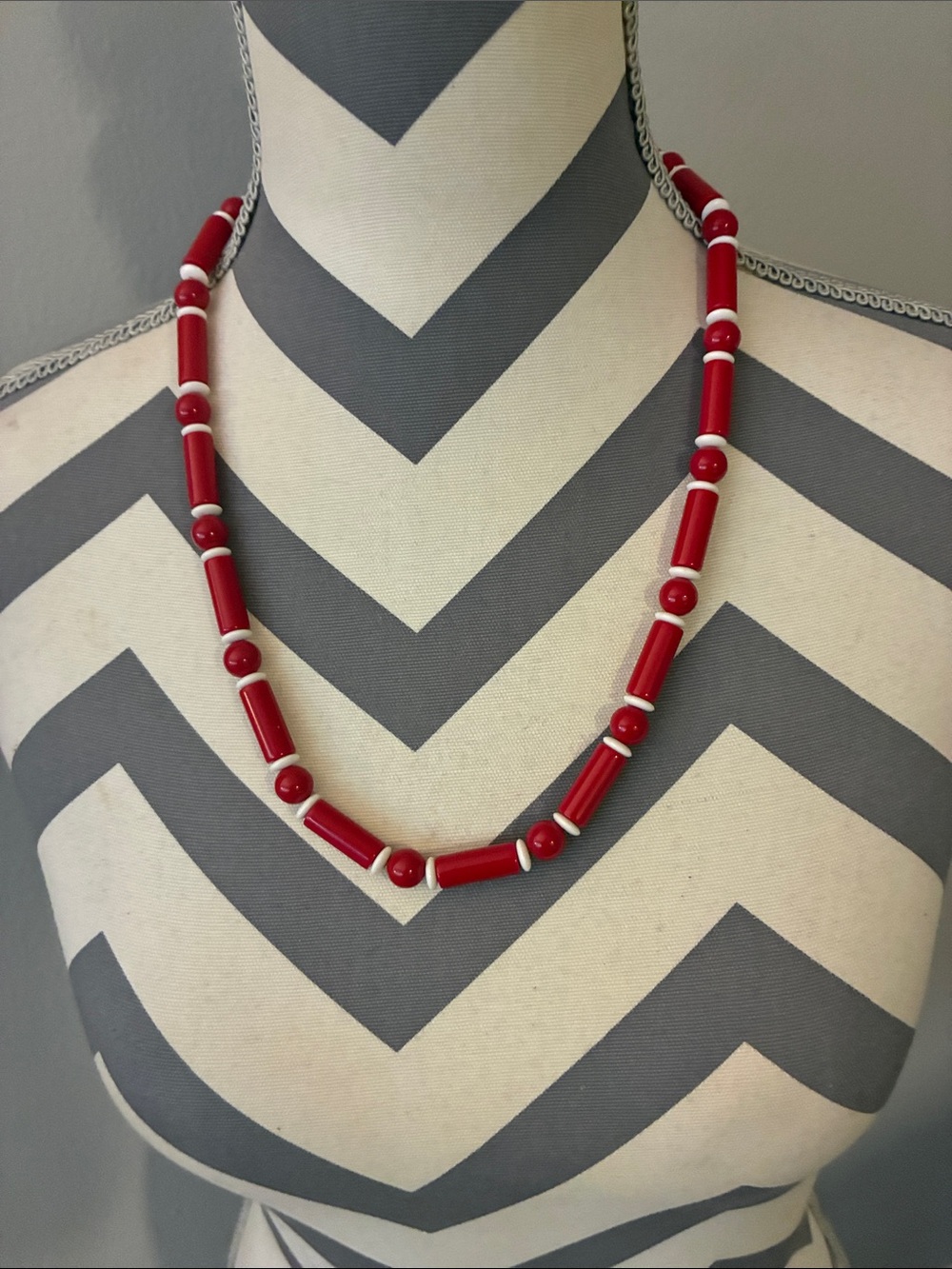 Trifari Vintage 1980’s Necklace Acrylic Red Rust White Beads
